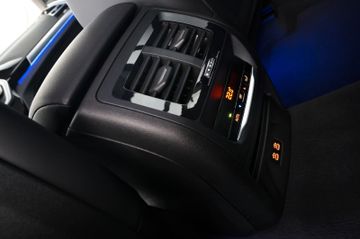 BMW X3 xDrive30i AdaptivLED RFK AHK 19" 1.Hand