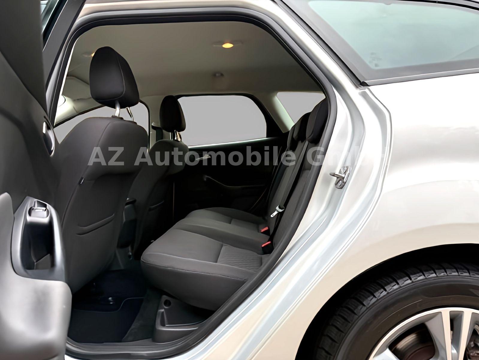 Ford Focus 2014 — photo 12