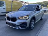 BMW X1 18d Sport Line S-Drive Navi TeilLeder SHZ LED - BMW X1: Drive