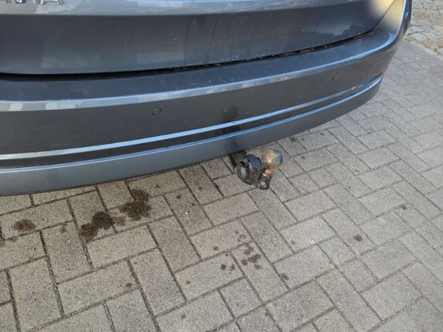 Fahrzeugabbildung SKODA Octavia Combi 1.4 TSI DSG iV Ambition AHK