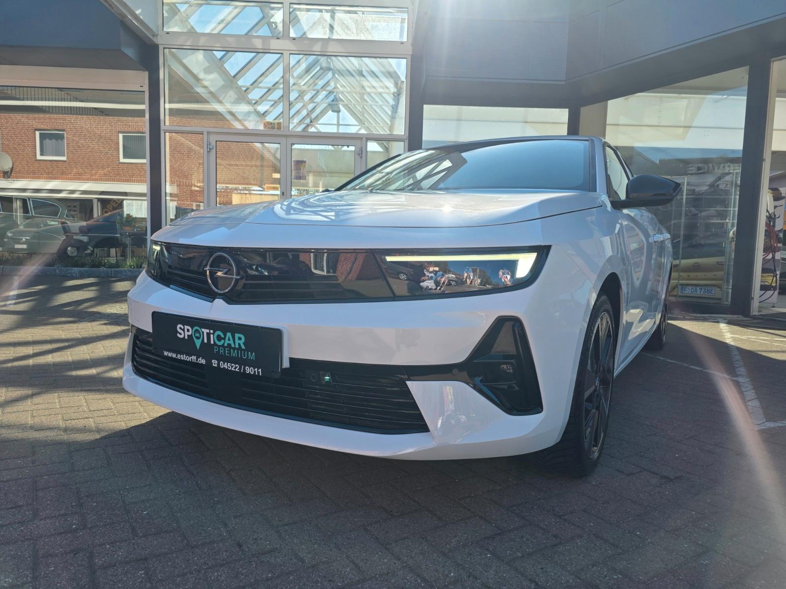 Opel Astra L Sports Tourer Electric mit AHK