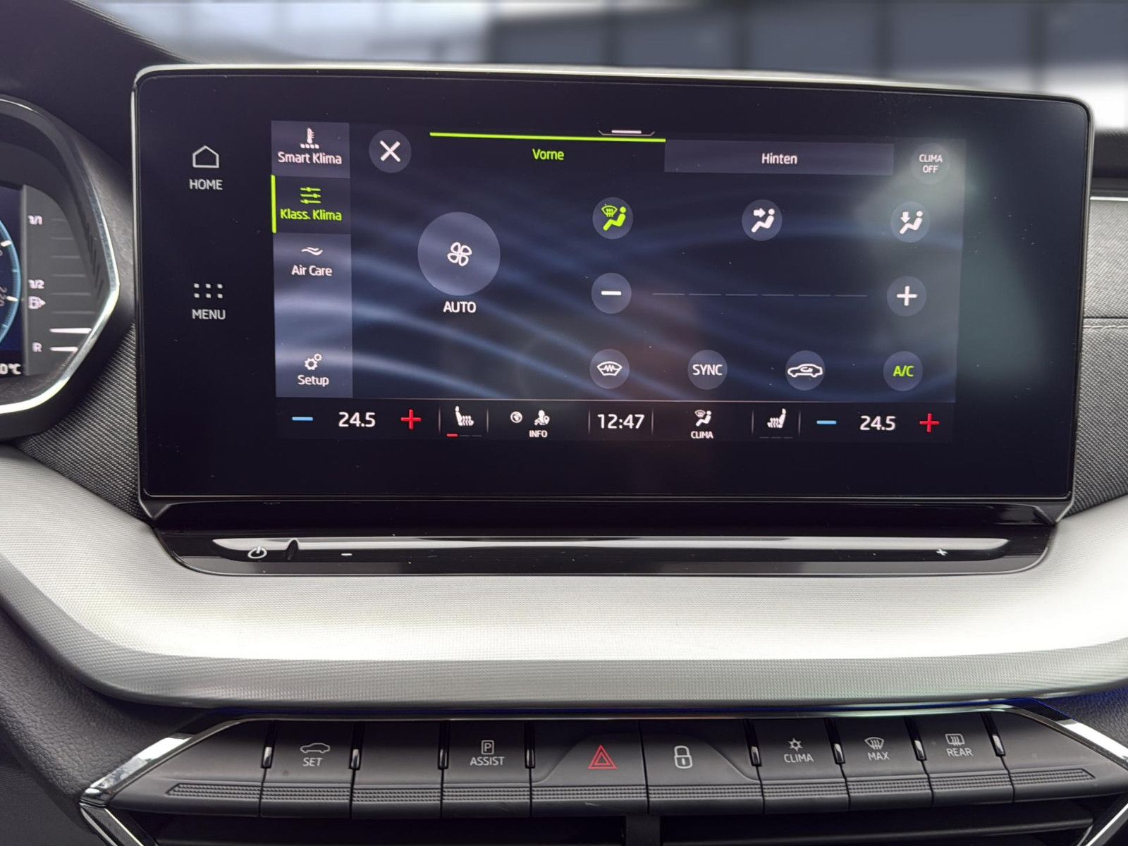 Fahrzeugabbildung SKODA Octavia Combi Style/ AHK / unfallfrei