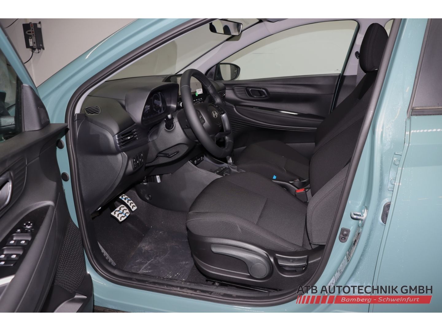 Fahrzeugabbildung Hyundai BAYON MY25 1.0 T-GDI 100 PS 7-DCT 2WD Trend Navi