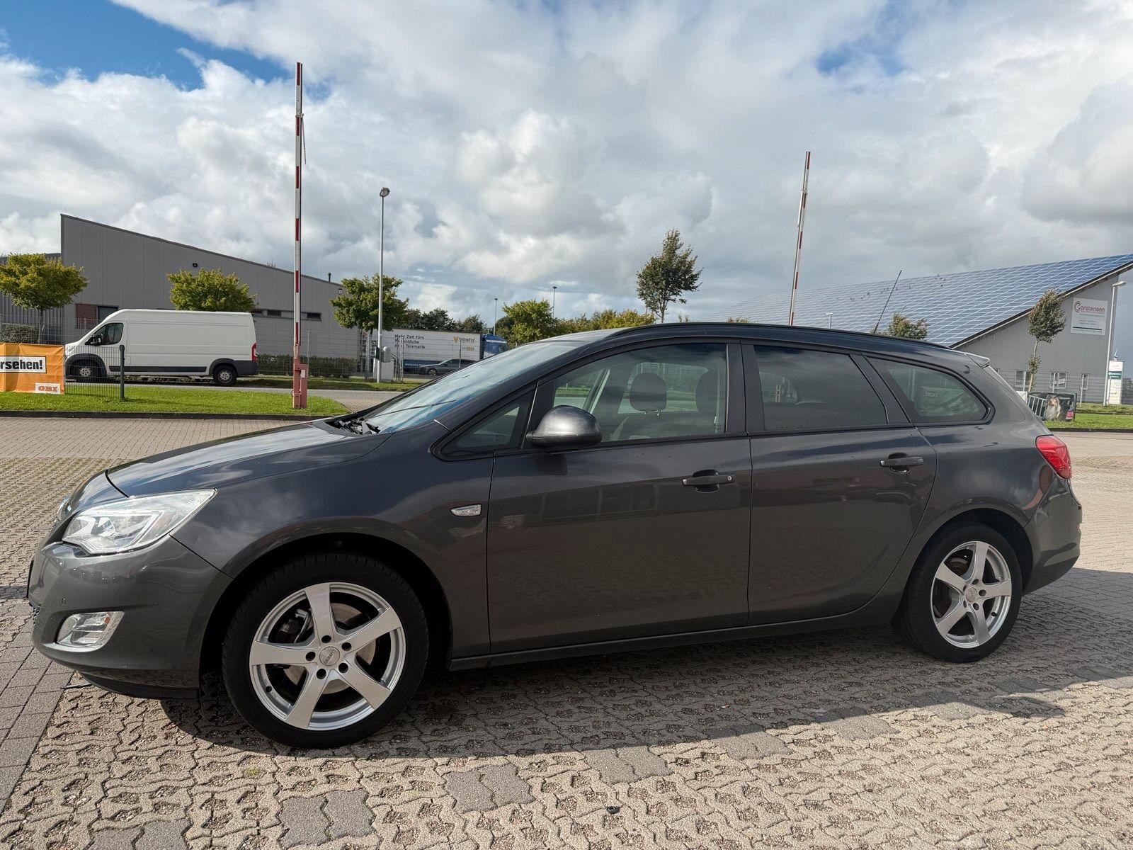 Opel Astra 2012 — двигун 125 HP (92kW)
