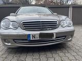 Mercedes-Benz C 200 CDI CLASSIC mit Anhängerkupplung - gebrauchte Mercedes-Benz C 200 aus dem Jahr 2005