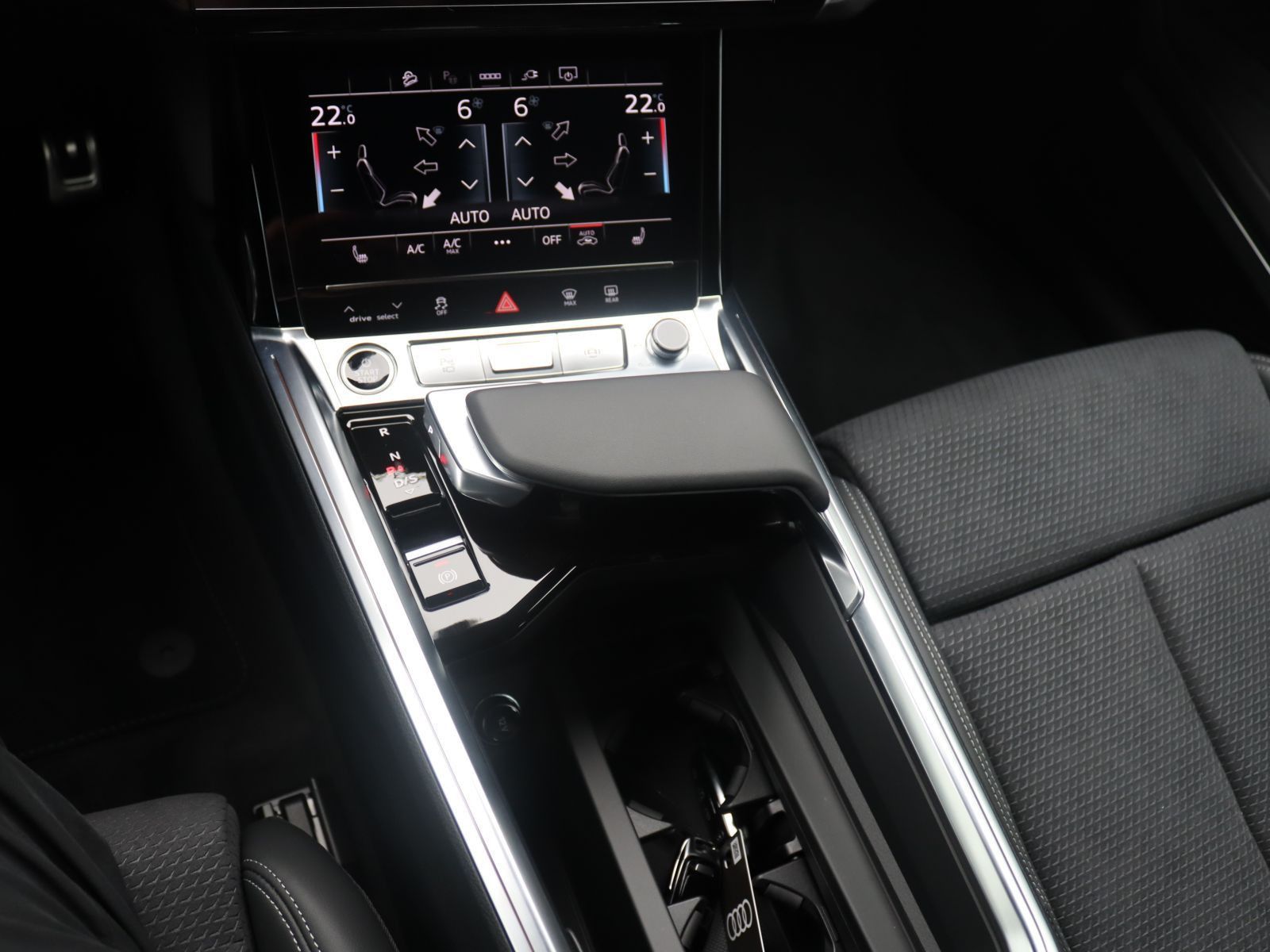 Audi Q8 e-tron - Bild 15