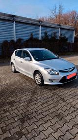 Hyundai Verkaufe Hyundai i30 1.6 Diesel. - Hyundai i30 aus 2010 mit Diesel-Antrieb