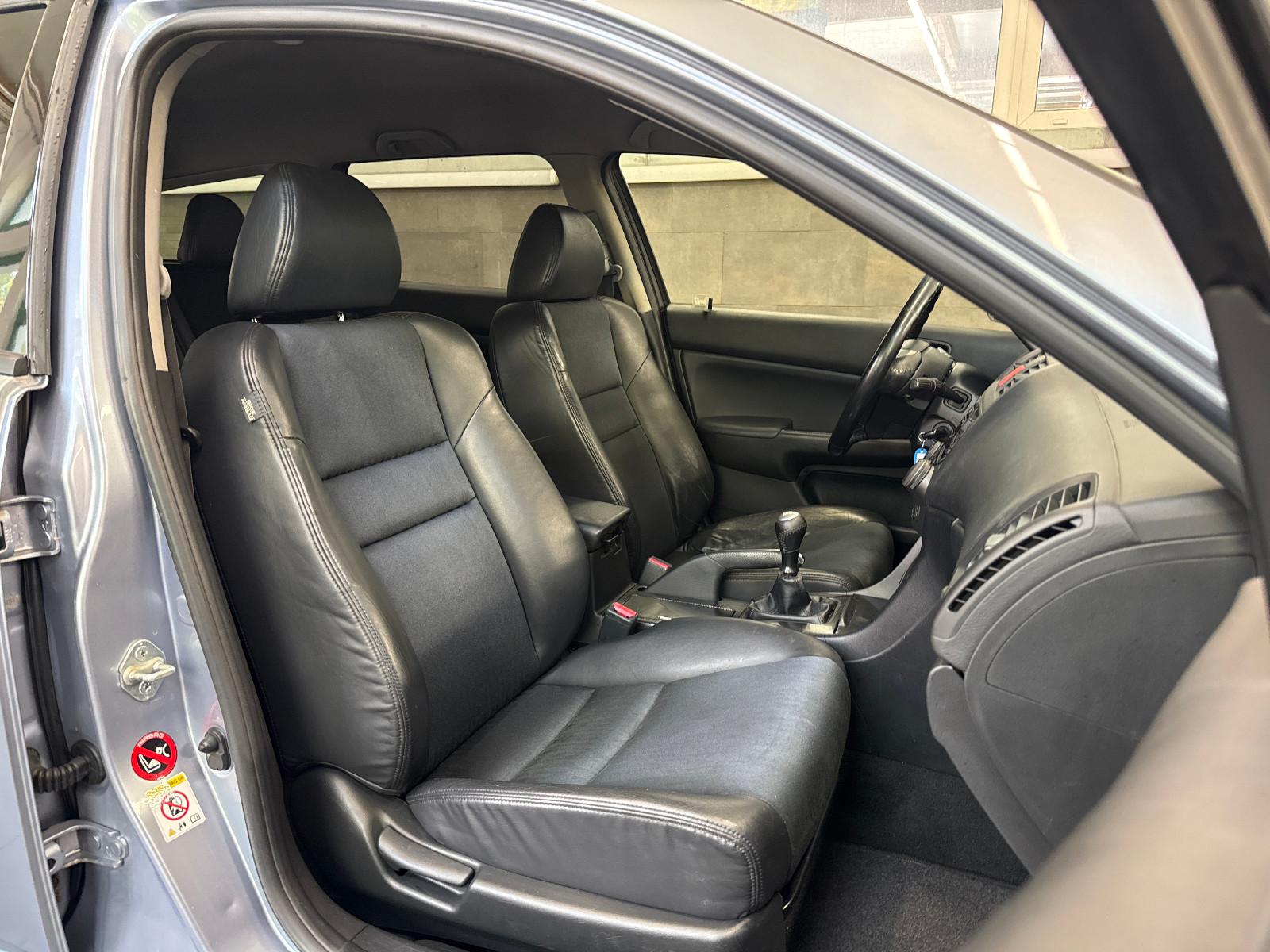 Honda Accord 2006 — photo 17