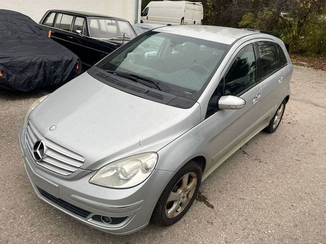 Mercedes-Benz B 200 cdi Automatik NAVI PDC Tempomat Euro 4 PDC