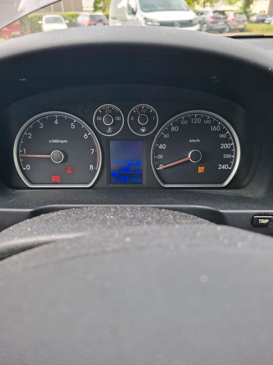 Hyundai i30 2010 — photo 13