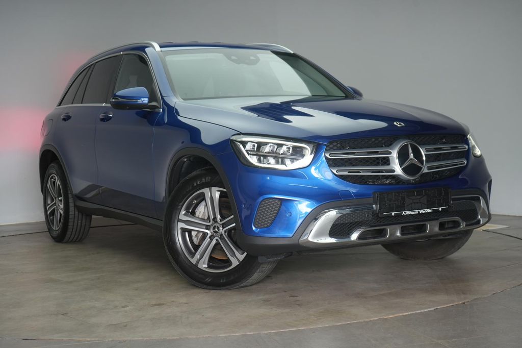 Image of Mercedes-Benz GLC 300