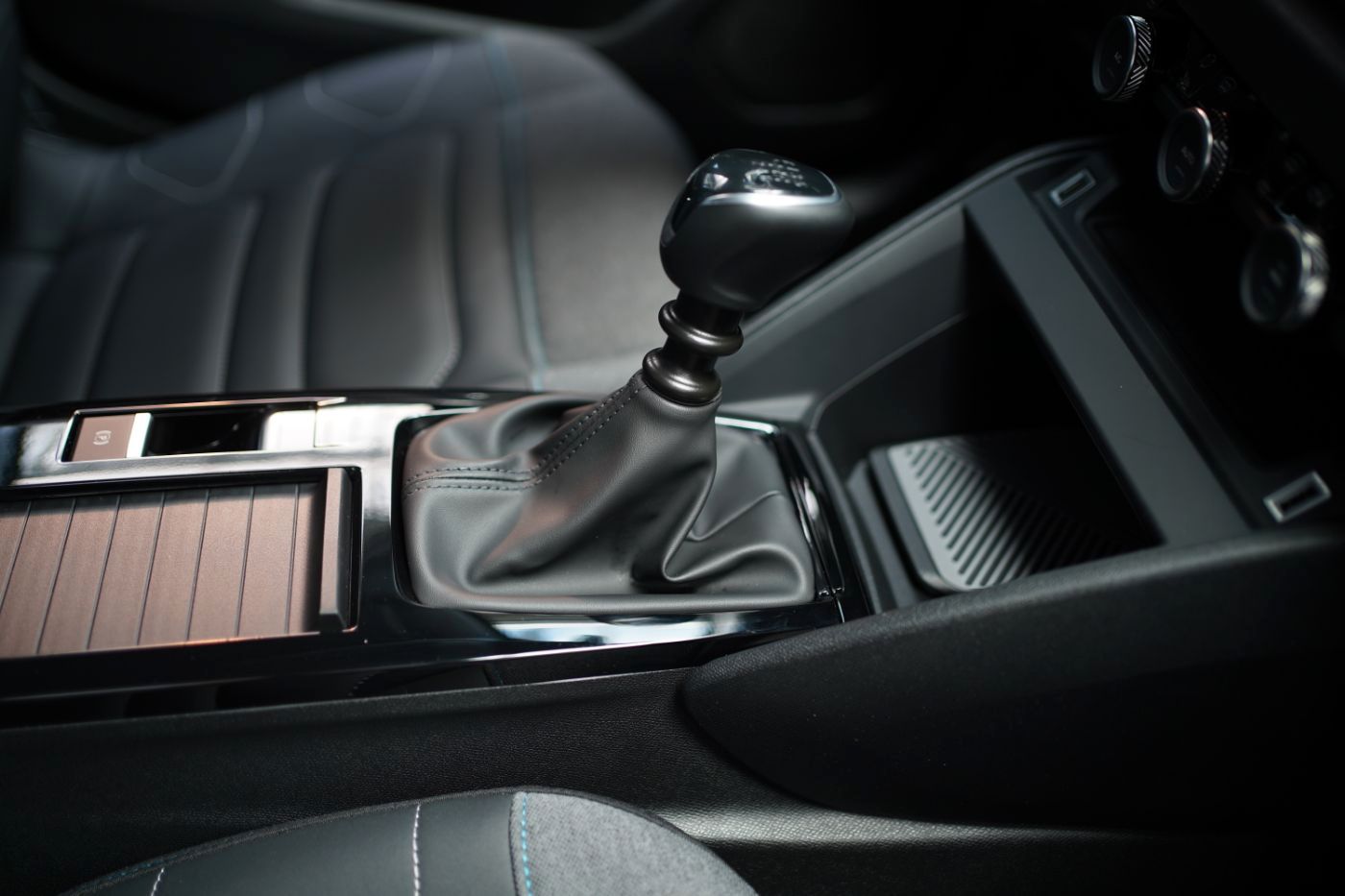 Fahrzeugabbildung Citroën C4 PureTech 130 Max Sitzheizung Navi DAB Klima