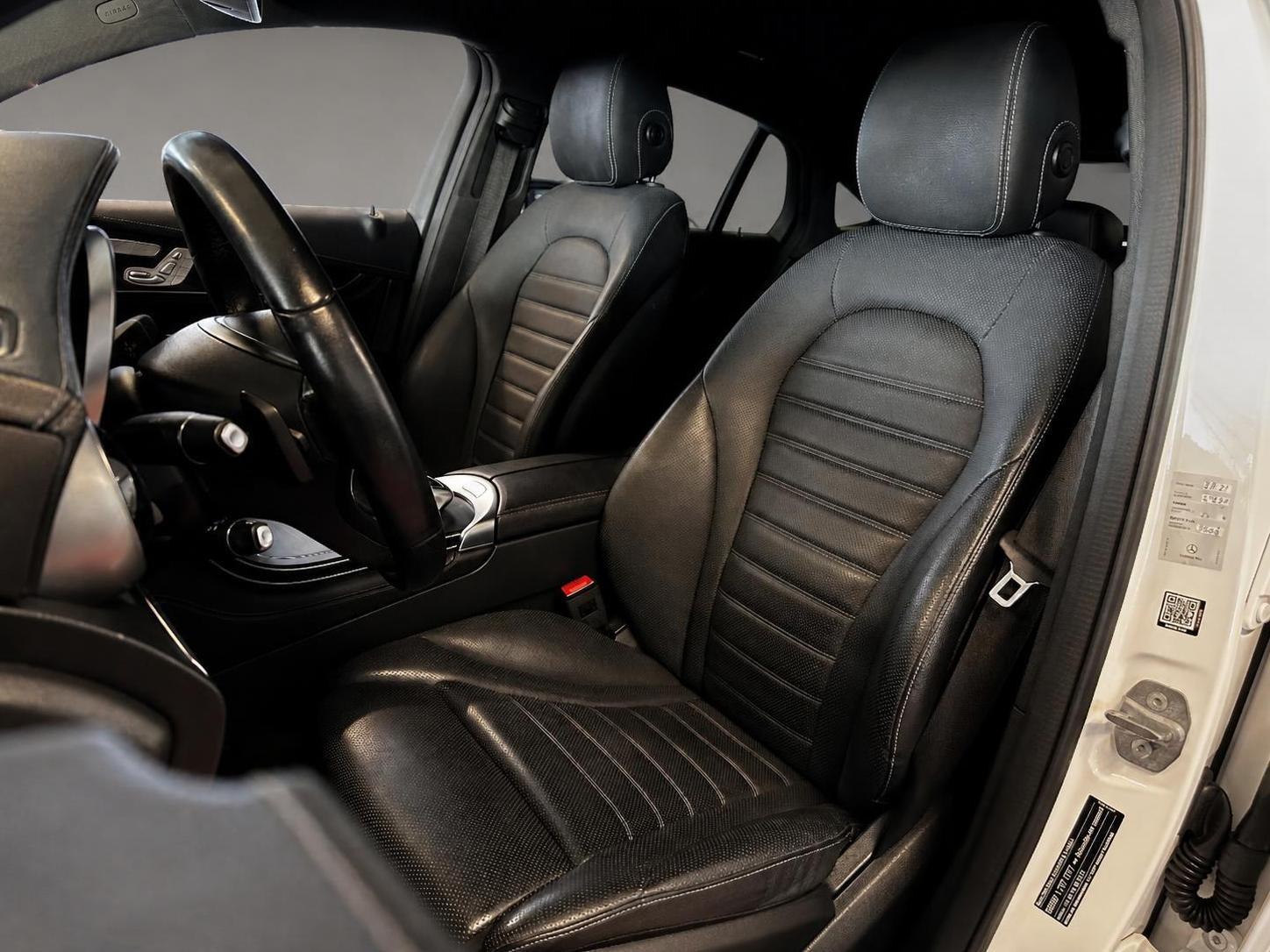Mercedes-Benz GLC 300 Coupe  4Matic AMG Line  *1.Hd +TMP + LED