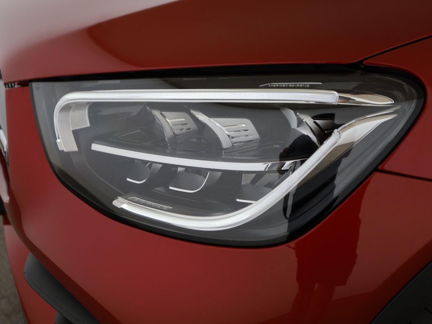 Mercedes-Benz GLC 300 de 4MATIC AMG NIGHT AHK LED DISTR MEMORY foto 18