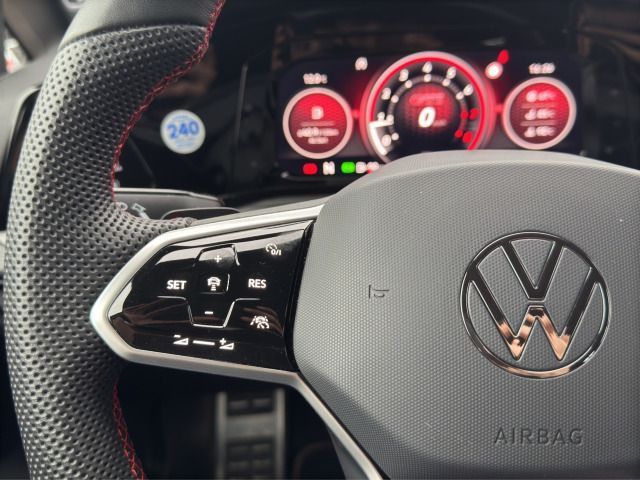 Volkswagen Golf - Bild 17