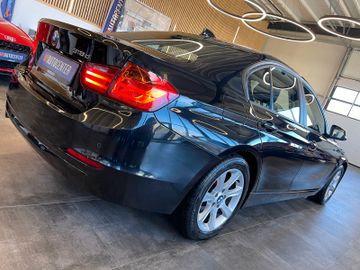 BMW 318D Lim.*NAVI*LED*PDC*SZH*APPLE-CARPLAY*