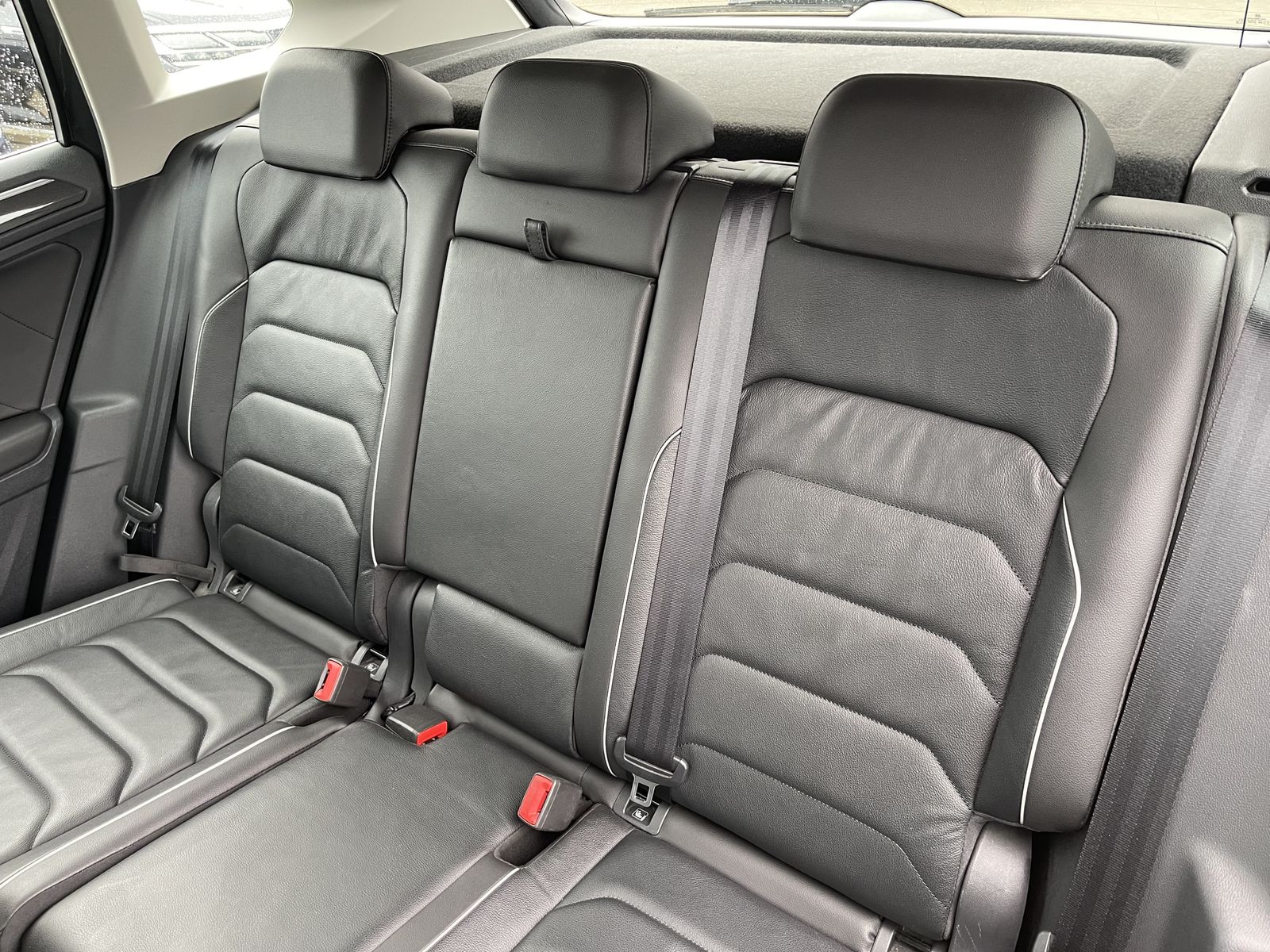 Fahrzeugabbildung Volkswagen Tiguan 2.0 TDI*4Motion*AHK*Leder*Cam*STHZ*HeadUp