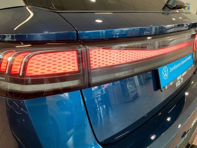 ID.7 Tourer PRO LED+KAMERA+PANO+AHK+AUGM.HUD+APP