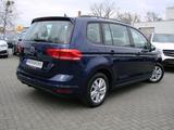 Volkswagen Touran 1.5TSI Comfortline 7-Sitzer ACC Navi PDC - Volkswagen Touran mit Benzin-Antrieb: Blau