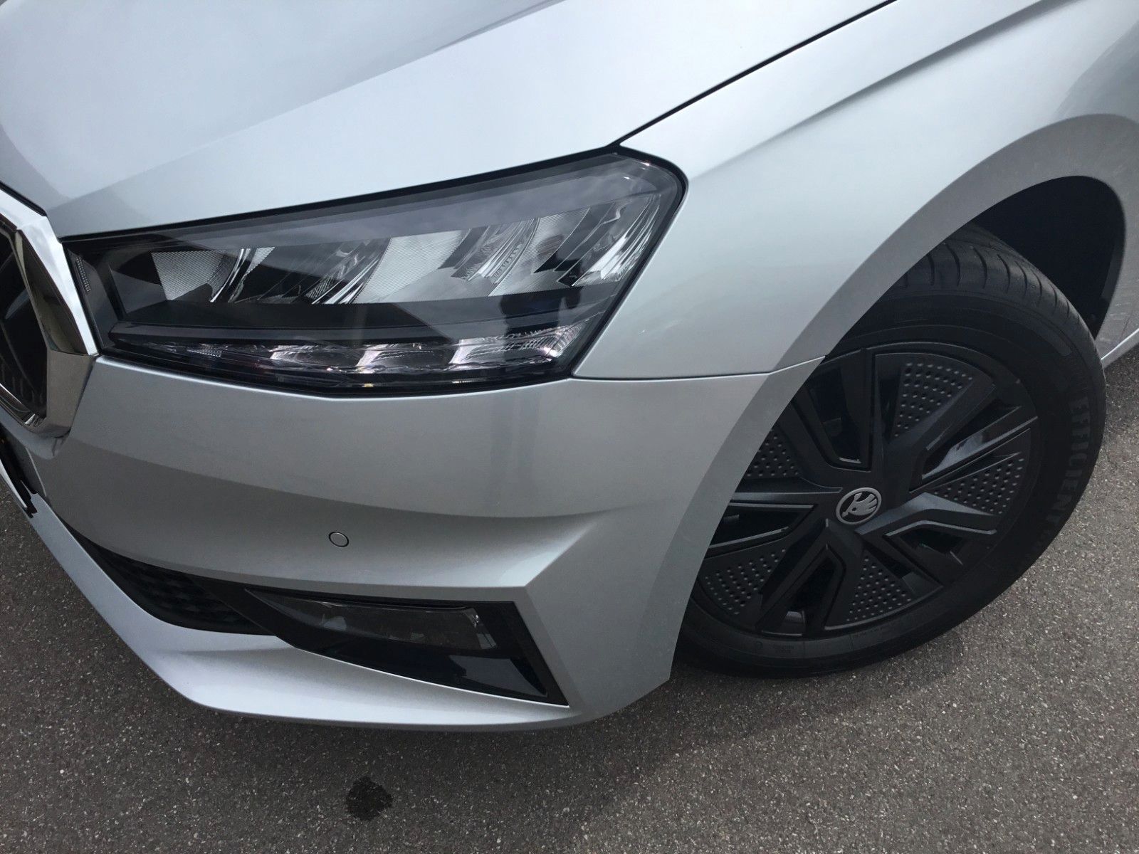 Fahrzeugabbildung SKODA Fabia 1.5l TSI DSG Selection+Navi+ACC+Kamera+16"