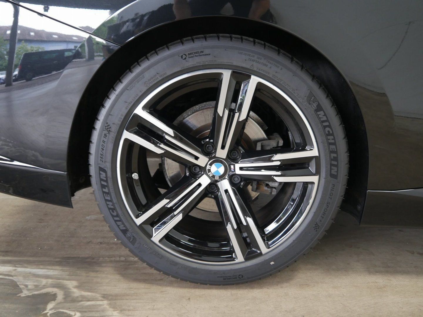 Fahrzeugabbildung BMW 220i Adaptiver LED-Scheinwerfer, Sitzheizung