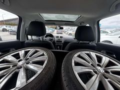 Fahrzeugabbildung Volkswagen Polo Highline *Bi Xenon* *PANO* *PDC*