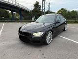 BMW 3er 335i F30 - BMW: Limousine, E30