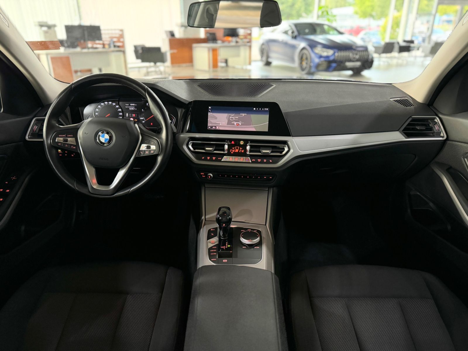 Fahrzeugabbildung BMW 320d xD Kamera DAB CockPit+ Geschwindigkeitsreg.