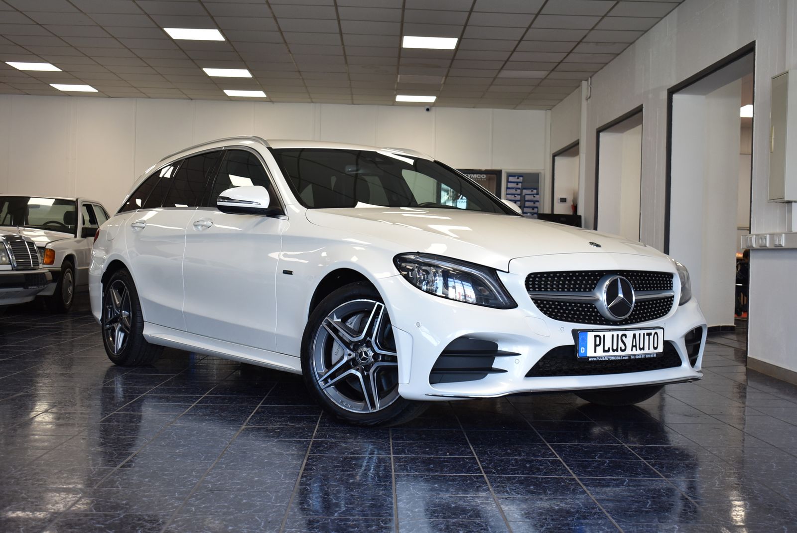 MERCEDES-BENZ C 300 T e AMG Line Aut Navi LED Kamer AHK
