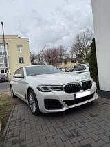 BMW 530d xDrive Massage. 1. Hand.Keyless. Klimasitz.