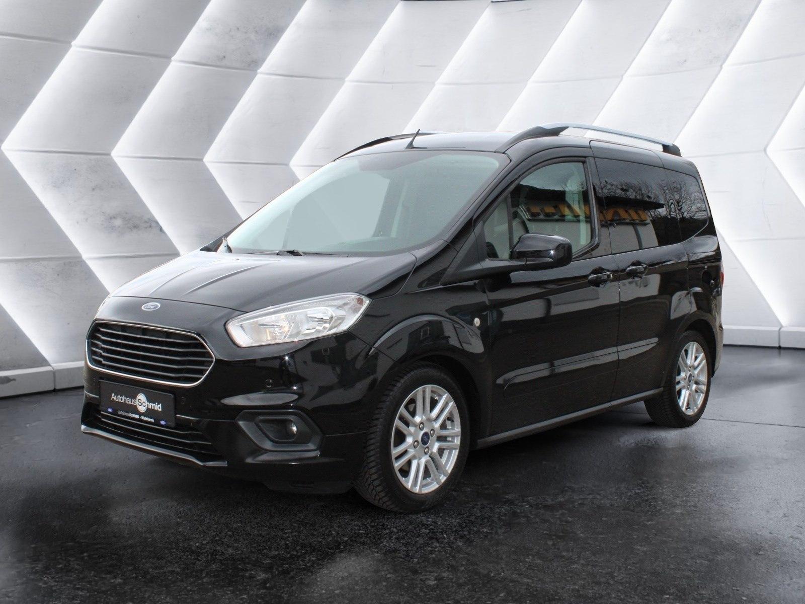 Ford Tourneo Courier Titanium - Navi - Winterpaket