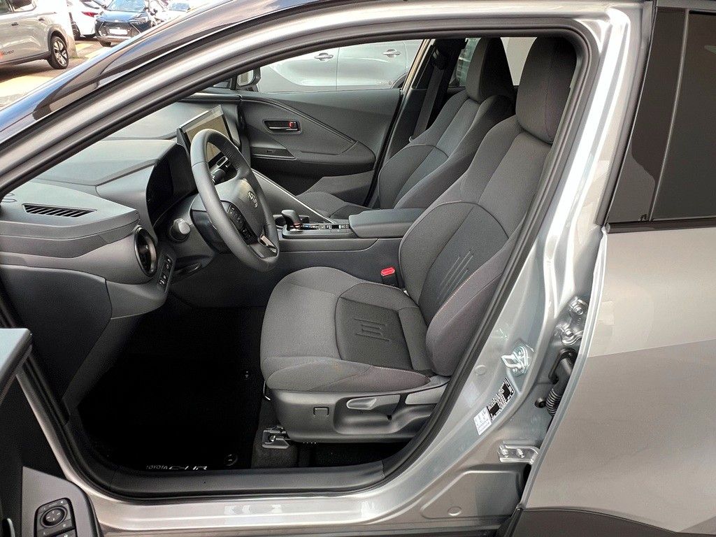 Fahrzeugabbildung Toyota C-HR 1.8 Hybrid FWD Teamplayer Technikpaket