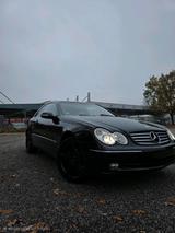 Mercedes-Benz Mercedes CLK 320 - gebrauchte Mercedes-Benz CLK 320 aus dem Jahr 2004