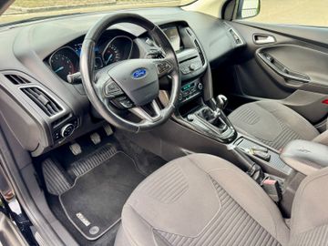 Ford Focus - 10