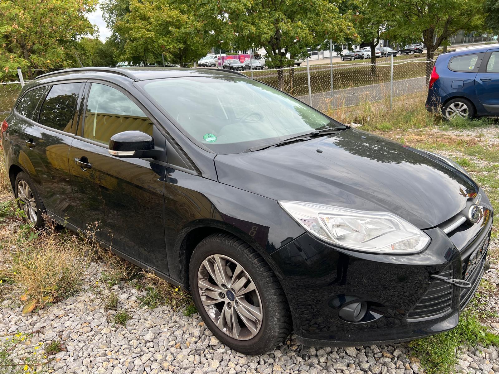 Ford Focus 2013 — photo 8
