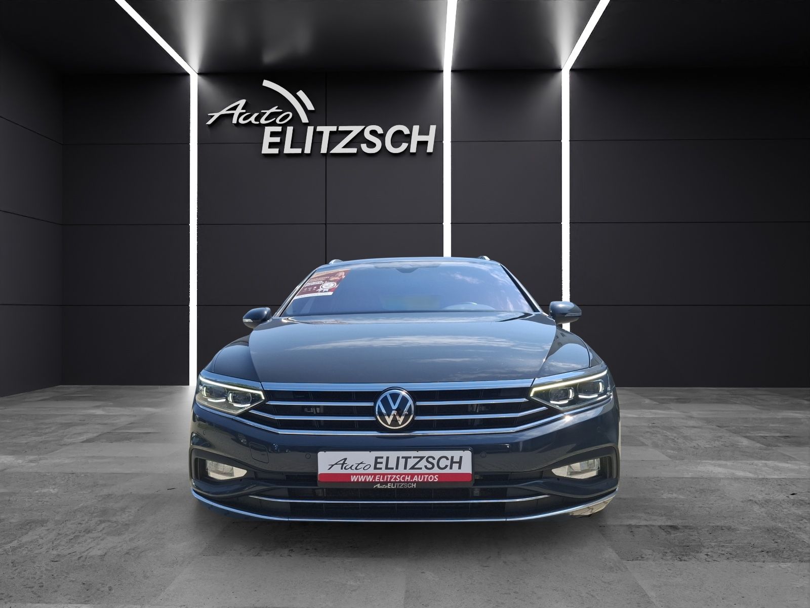 Fahrzeugabbildung Volkswagen Passat Variant TDI Elegance DSG R-Line Matrix AH