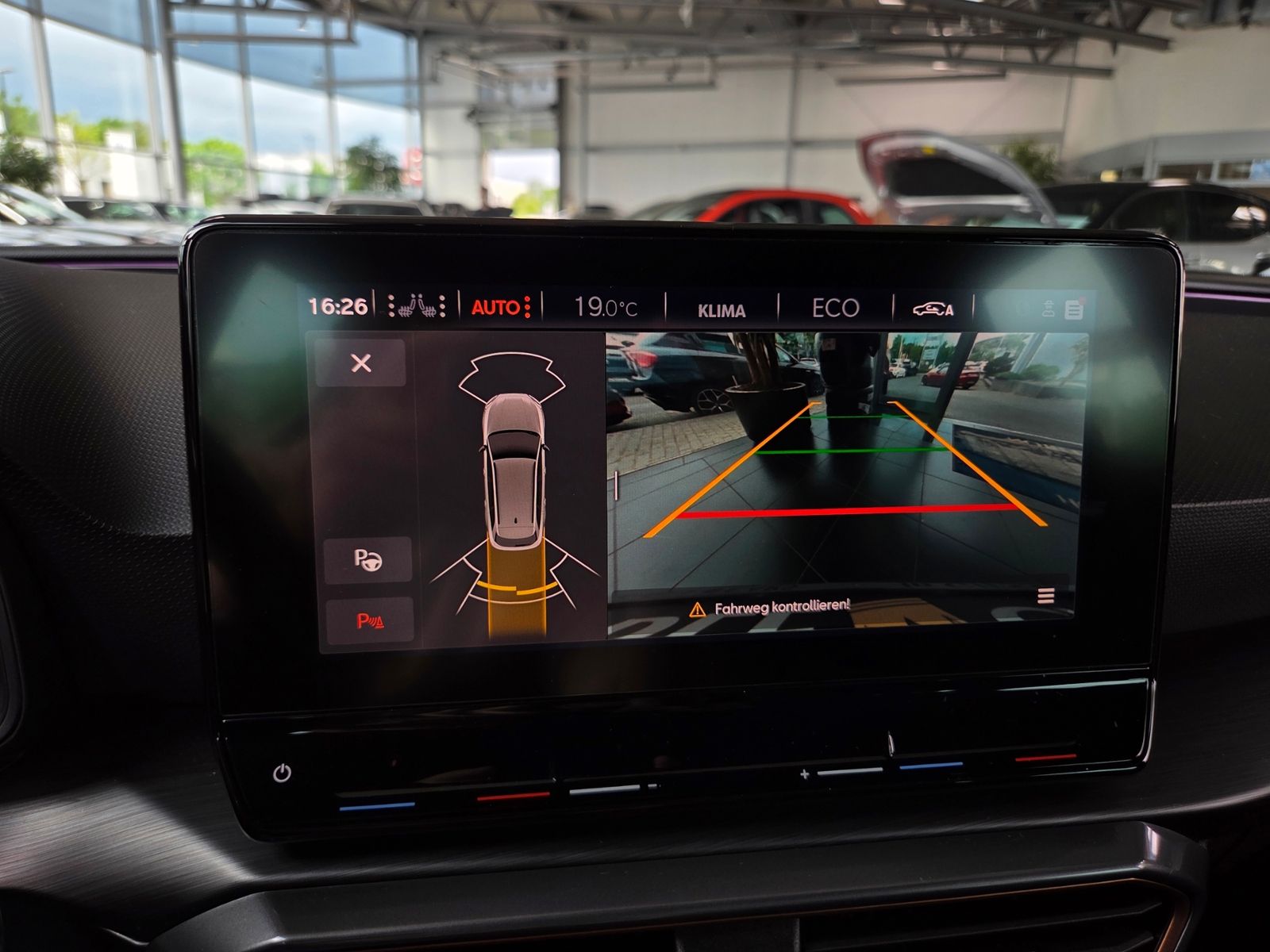 Fahrzeugabbildung CUPRA Leon Sportstourer VZ 1.4 e-Hybrid SHZ LED NAVI