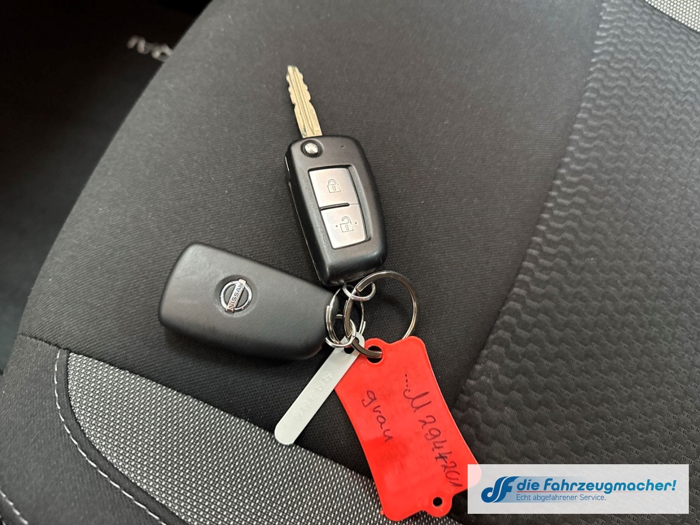 Fahrzeugabbildung Nissan Qashqai Shiro Navi Mehrzonenklima DAB SHZ Spurha