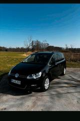 Volkswagen Sharan 2014 Scheckheft gepflegt - VW Sharan Gebrauchtwagen in München