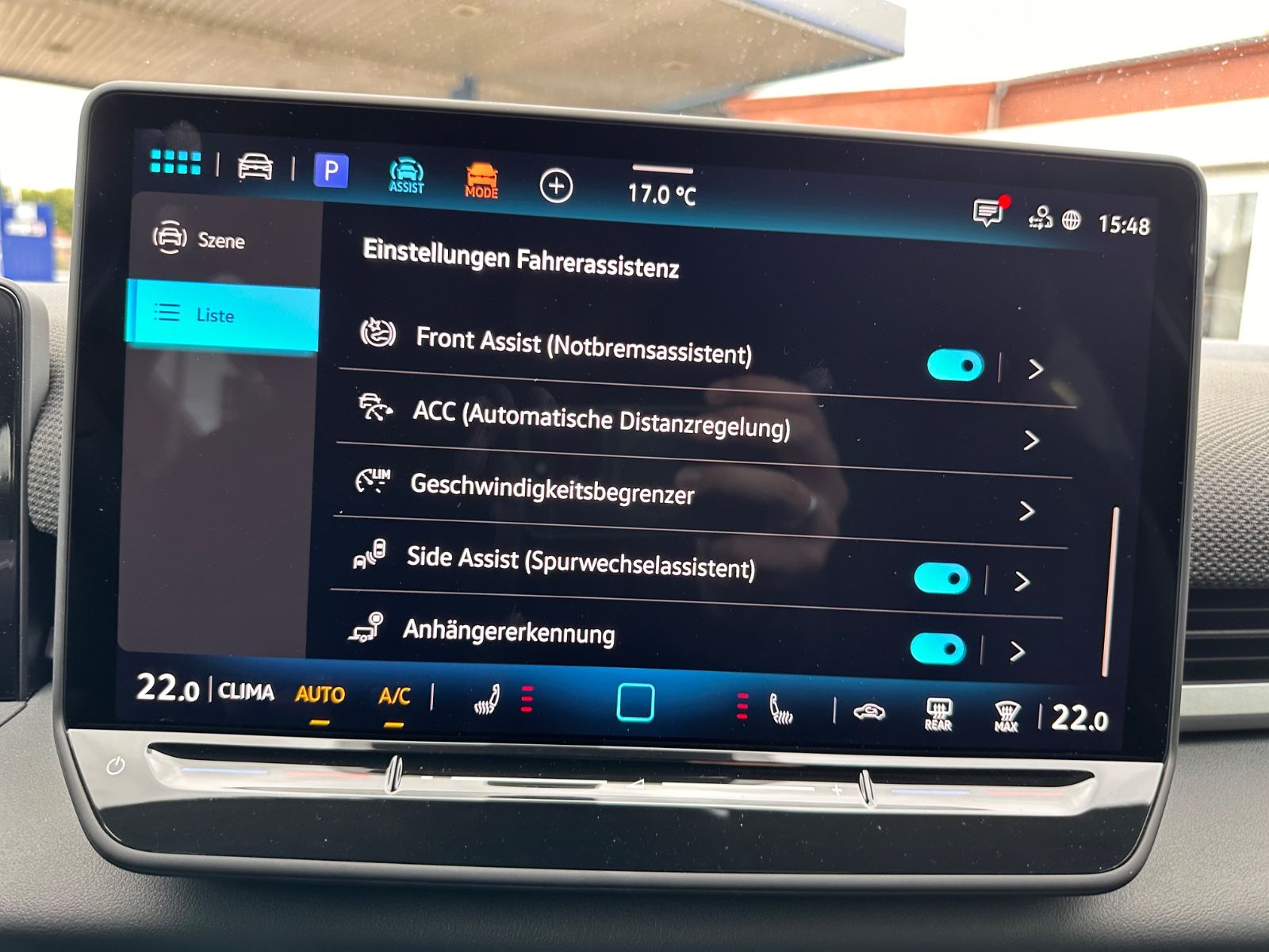 Fahrzeugabbildung Volkswagen T-Roc R Line 1.5 eTSI DSG APP/ACC/AHK/LED/eHeck