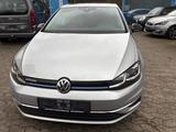 Volkswagen Golf VII 1,5 96kw Navi/LED/ Sitzhzg/ParkAssist - Volkswagen in Saarbrücken