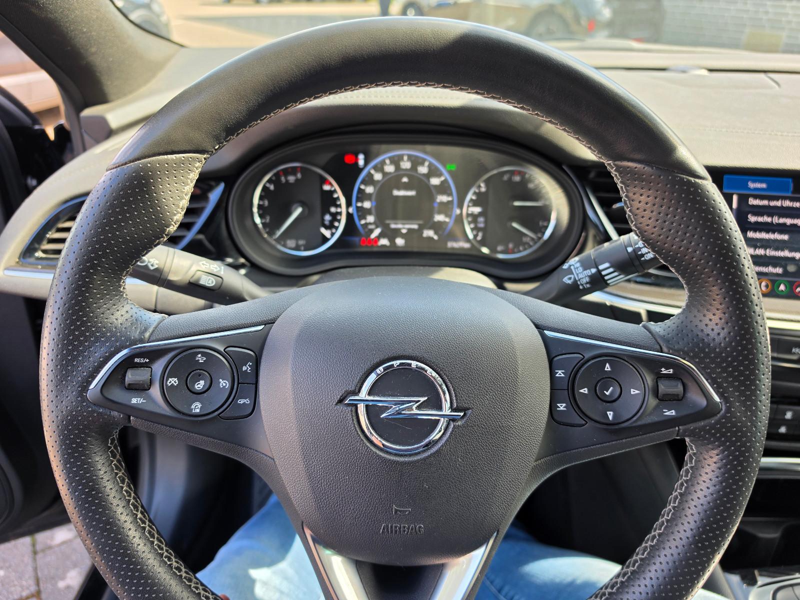 Opel Insignia B Sports Tourer Ultimate AHK KAM LEDER