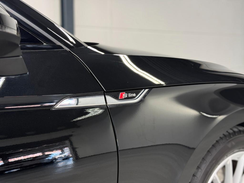 Audi A5 Sportback 40 TFSI S line Schwarz-Paket, Foto 33 von 44
