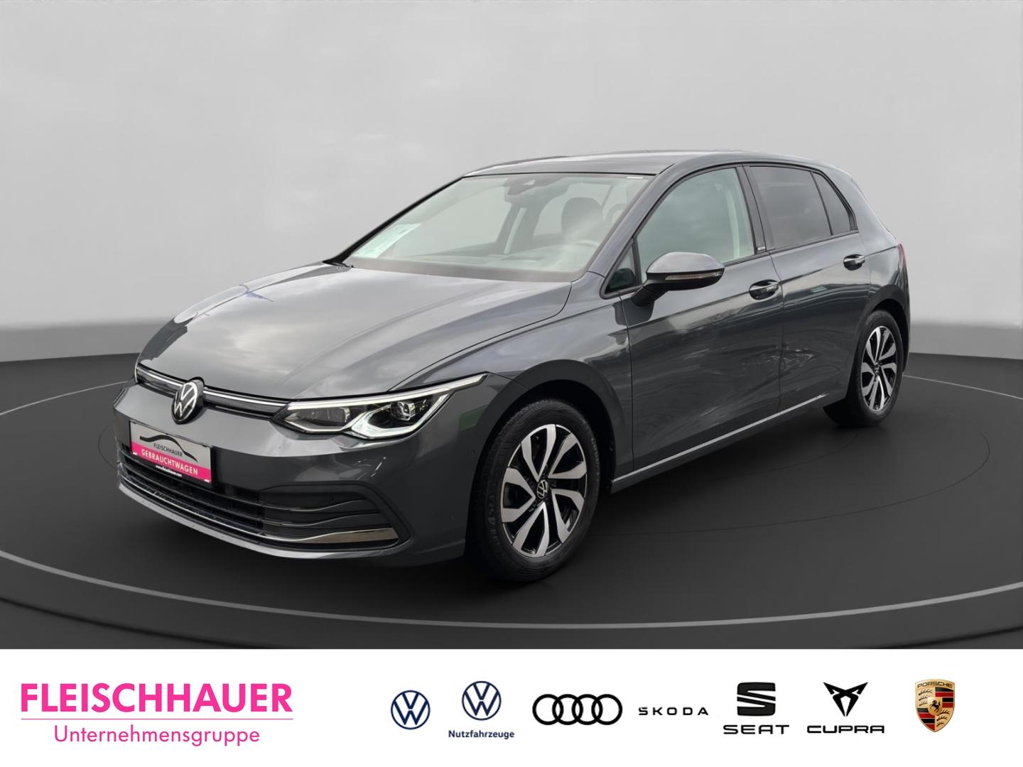 Volkswagen Golf VIII Active 2.0 Life DSG+NAVI+AHK+PANORAMAD
