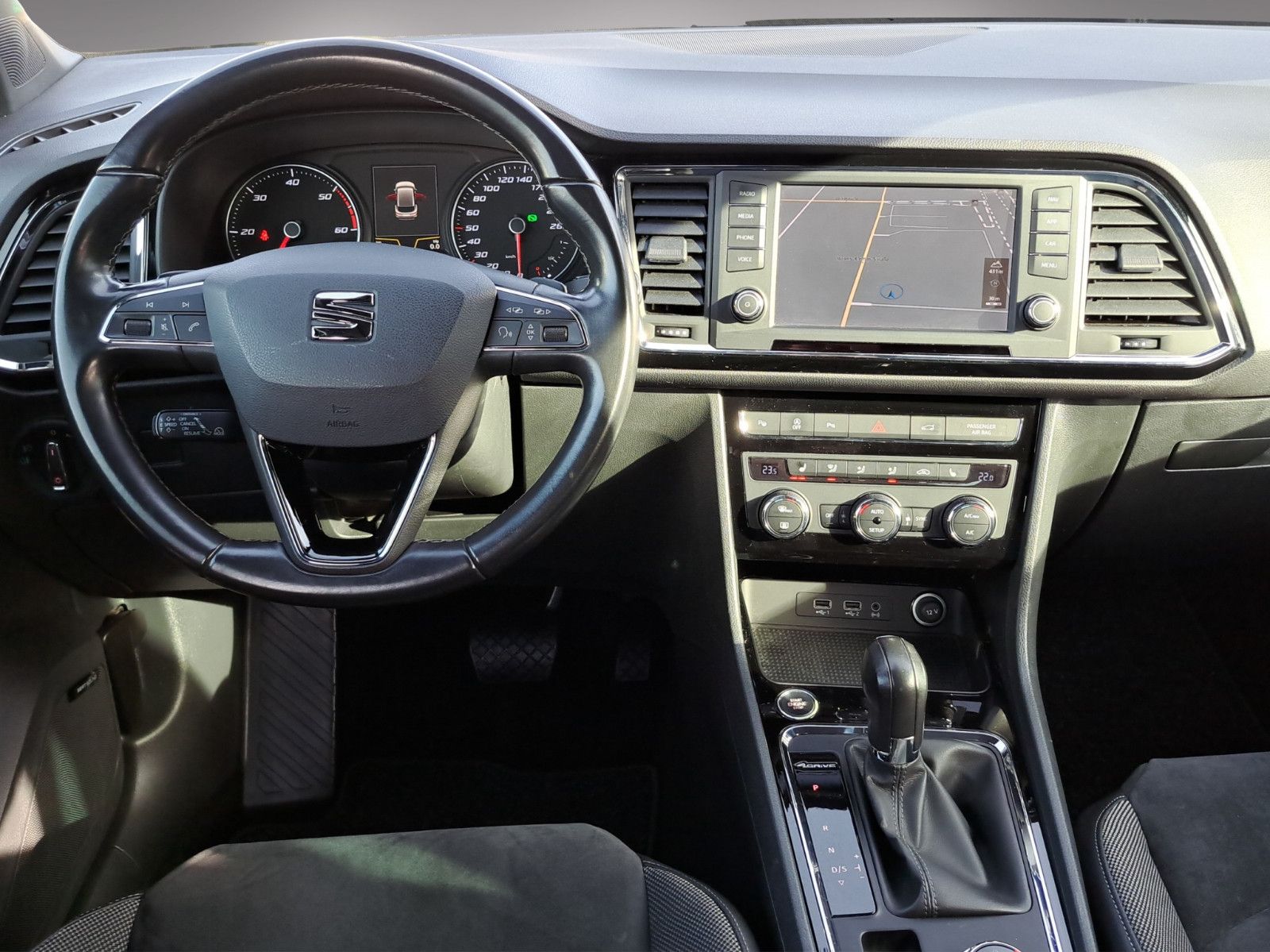 Ateca Xcellence 4Drive 2.0 TDI DSG AHK Panodach