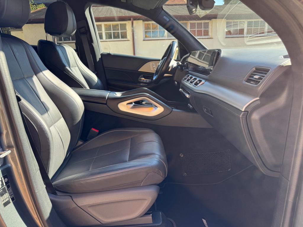 Mercedes-Benz GLS 400