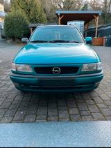 Opel Verkaufe Astra f caravan - Opel Astra aus 1995: Kombi