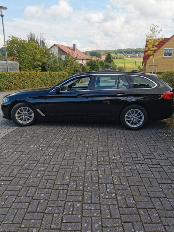 Image of BMW 520