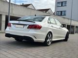 Mercedes-Benz E 500 4MATIC AVANTGARDE AVANTGARDE - Mercedes-Benz E 500: 4matic