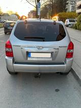 Hyundai Auto , Hyundai Tucson , 2,0l - gebrauchte Hyundai TUCSON aus dem Jahr 2005